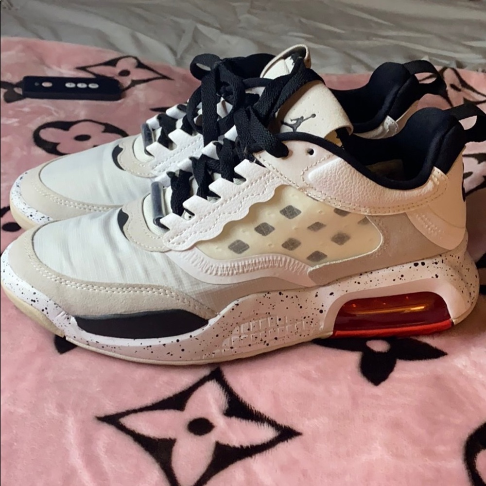 Jordan Max 200